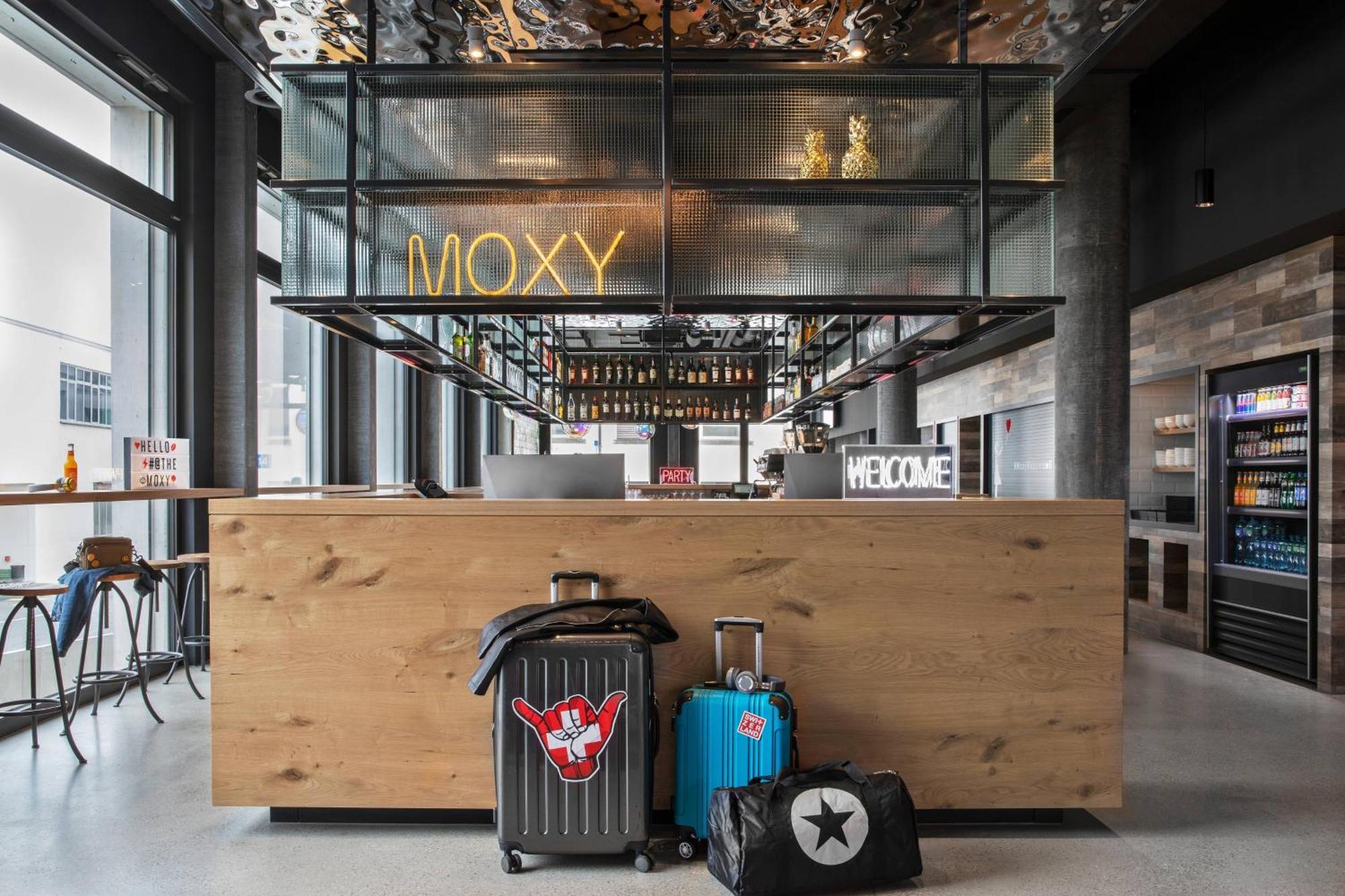 Hotel Moxy 3*